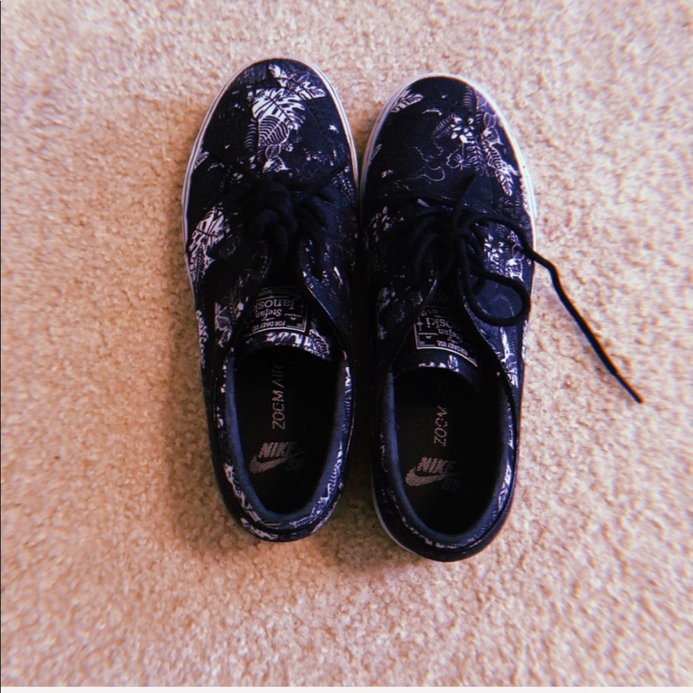 Stefan Janoski Floral Shoes